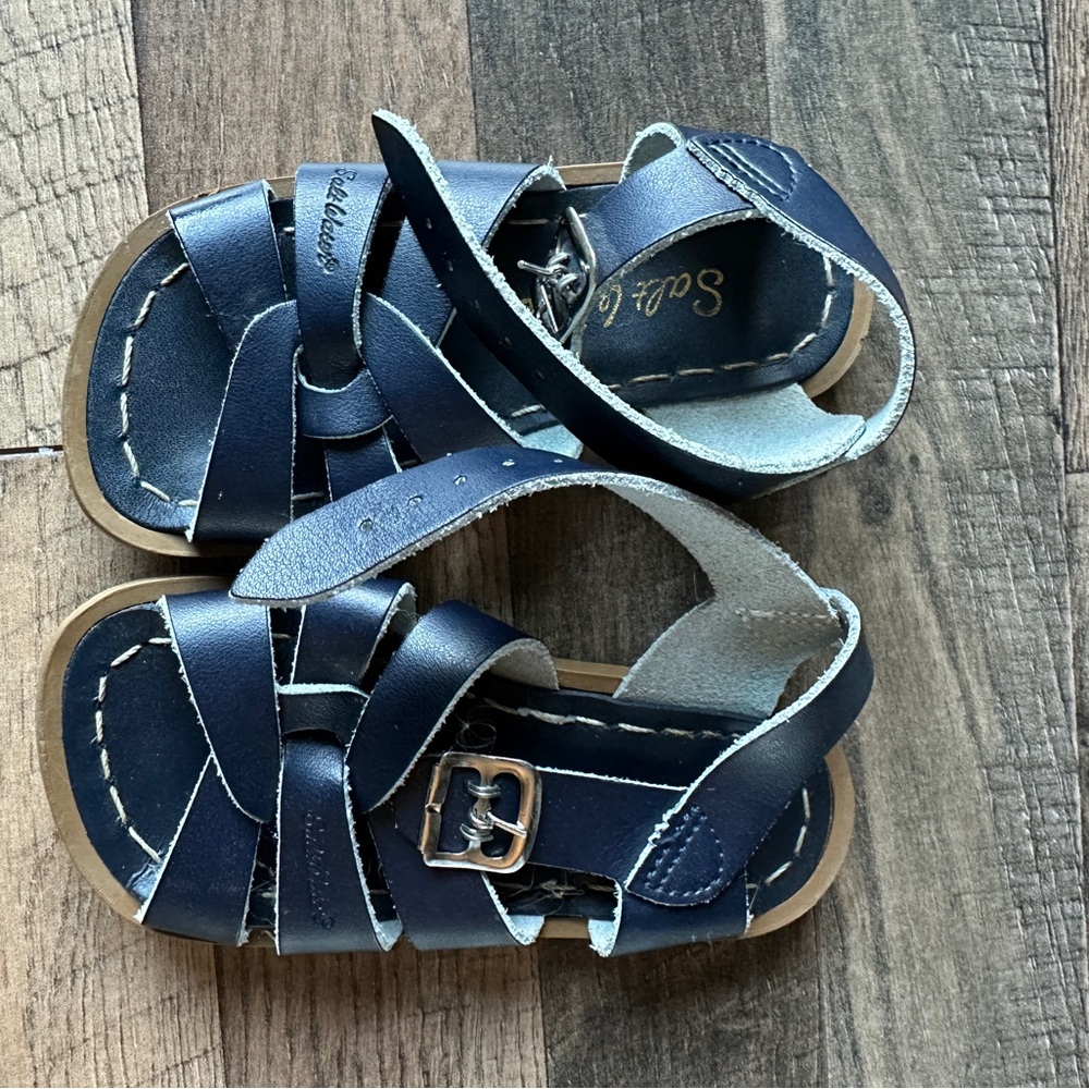 Saltwater sandals